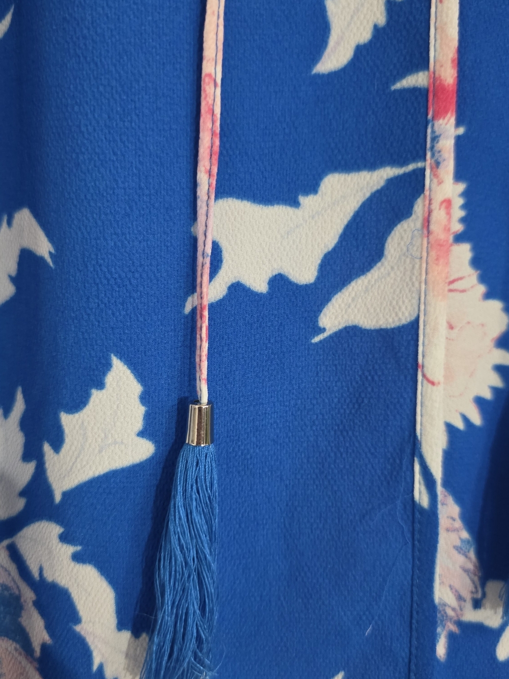 Rose + Olive Medium Blue Pink Floral Sleeveless Tassel Tie Blouse Boho Top - Picture 6 of 11